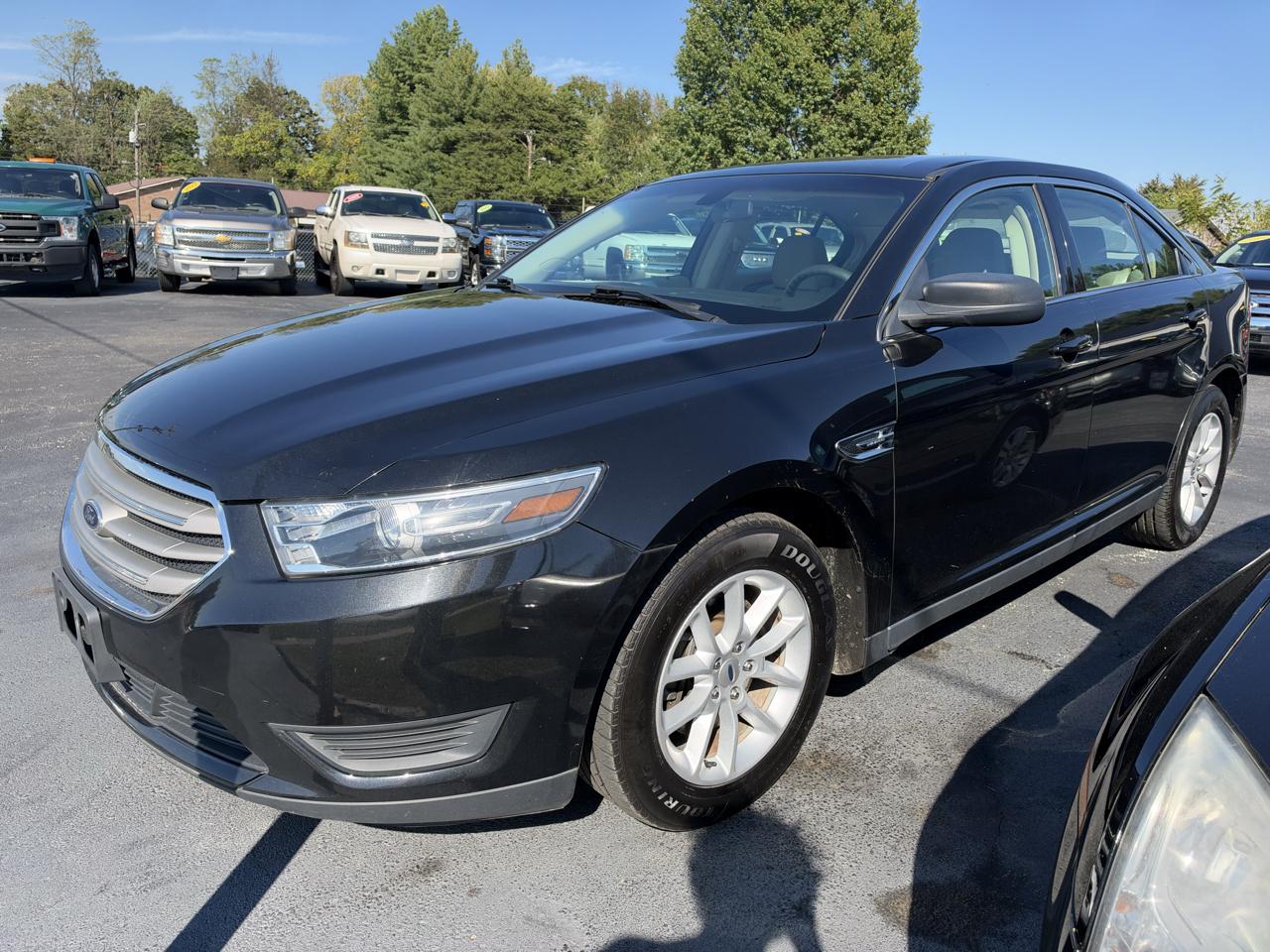 Ford Taurus 4dr Sdn SE FWD 2015