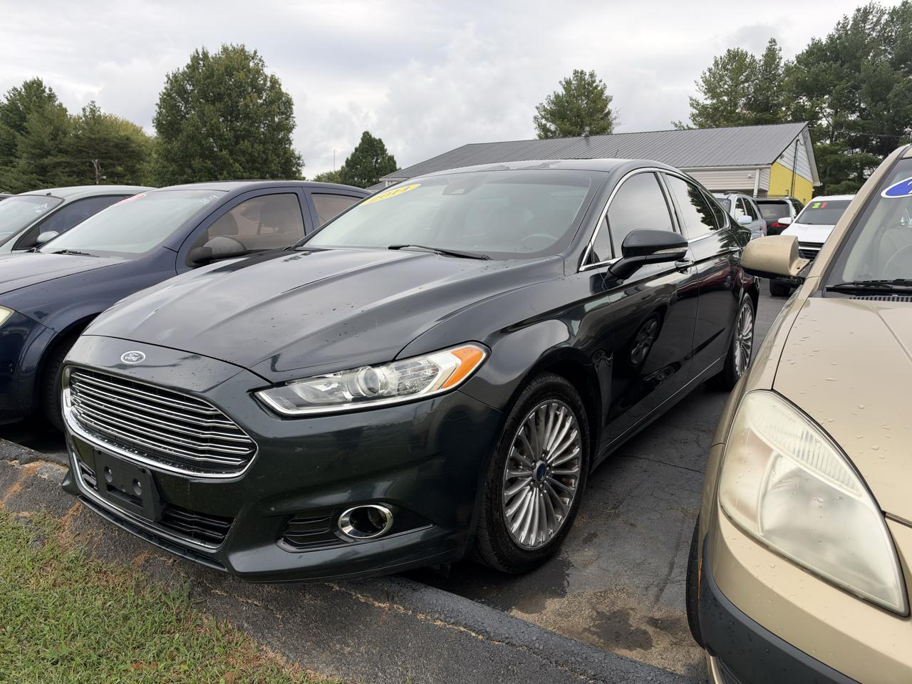 Ford Fusion 4dr Sdn Titanium AWD 2014
