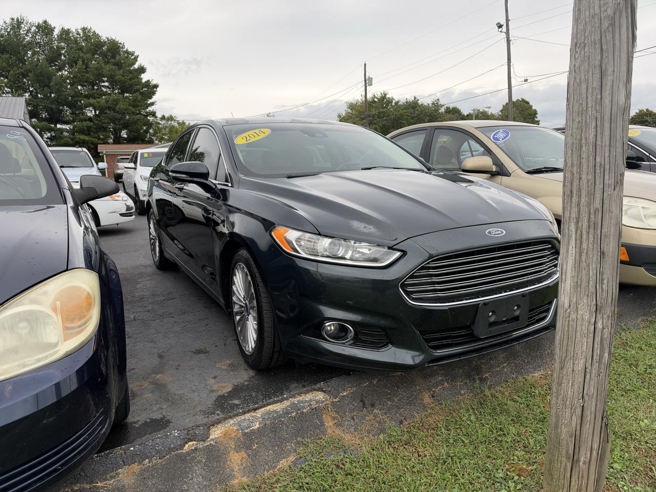 Ford Fusion 4dr Sdn Titanium AWD 2014