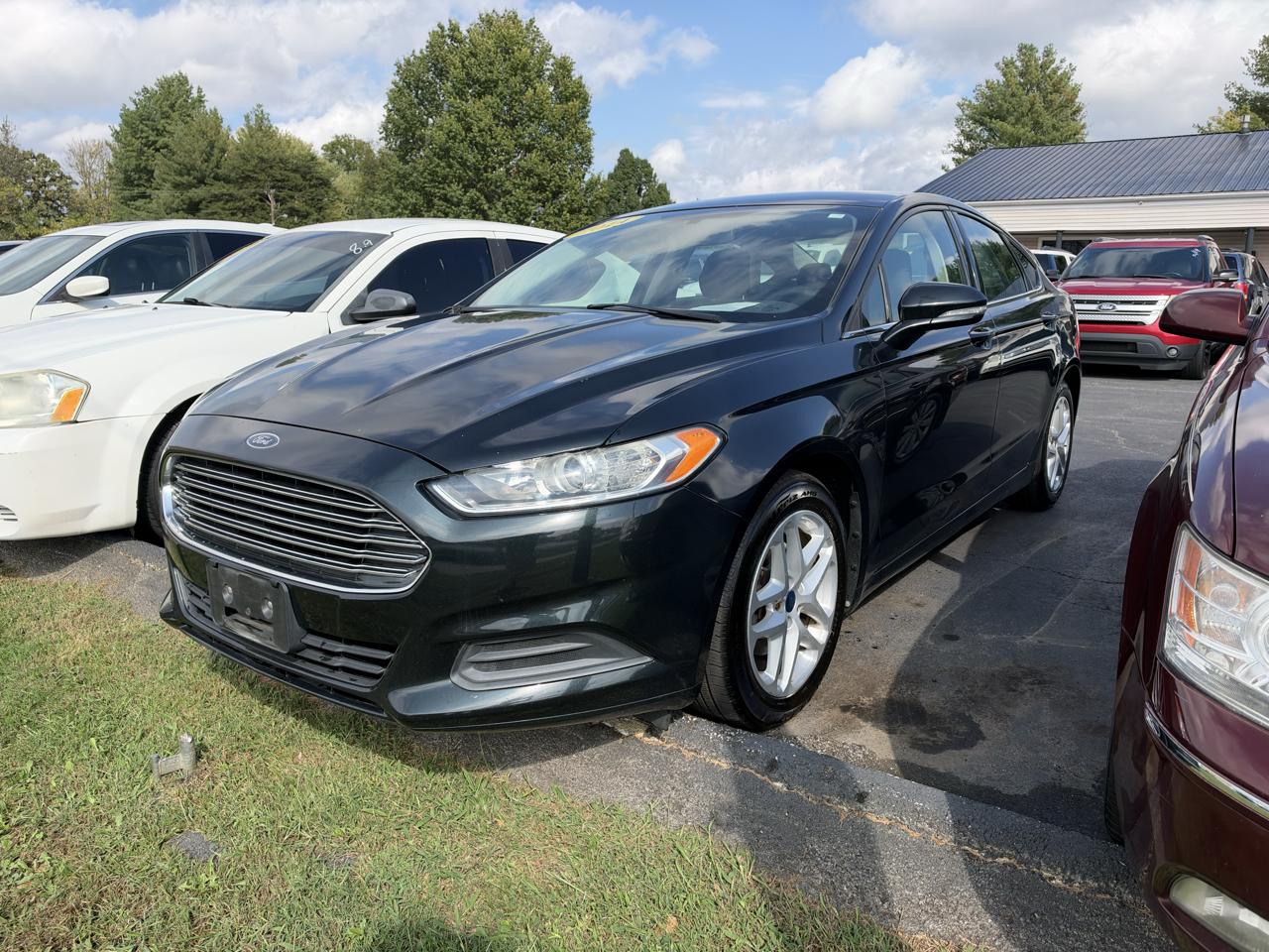 Ford Fusion 4dr Sdn SE FWD 2014