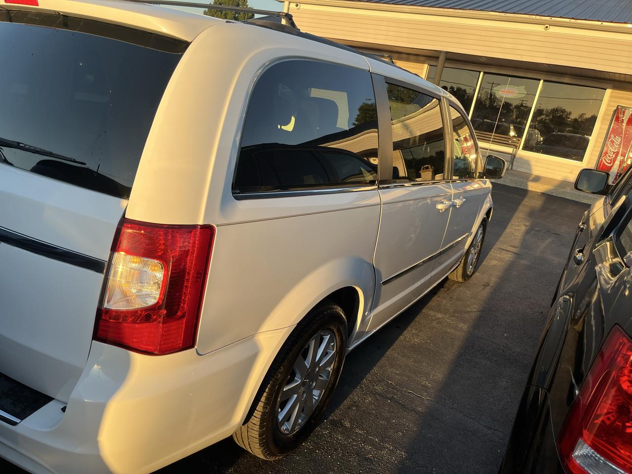 Chrysler Town & Country 4dr Wgn Touring 2015