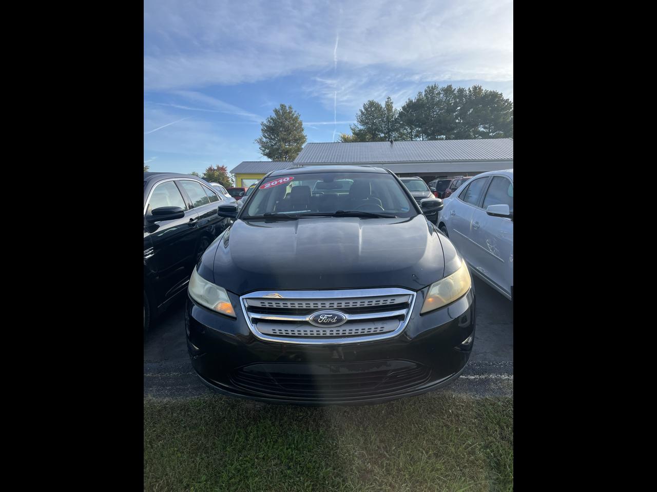 Ford Taurus 4dr Sdn SEL FWD 2010