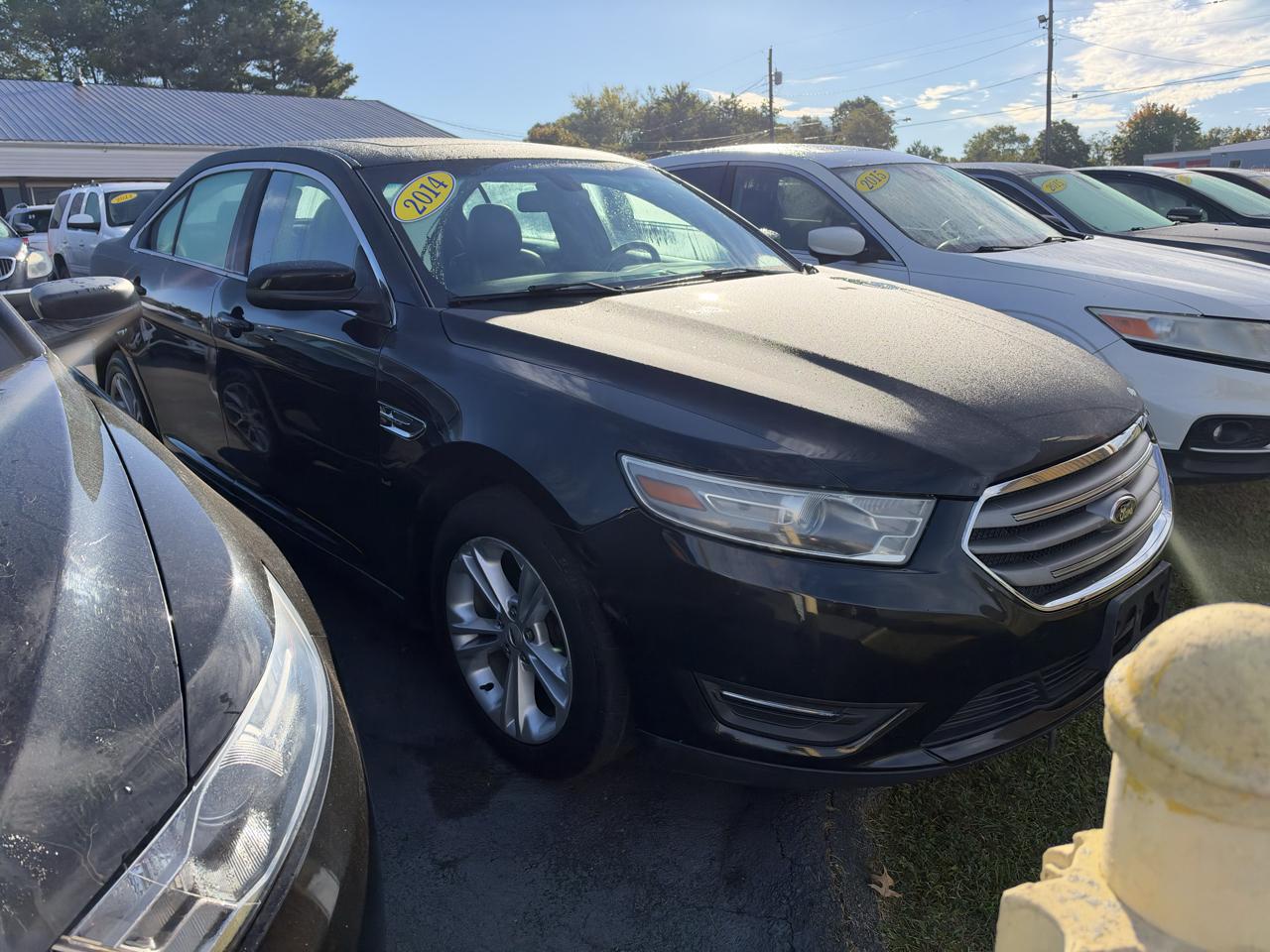 Ford Taurus 4dr Sdn SEL FWD 2014