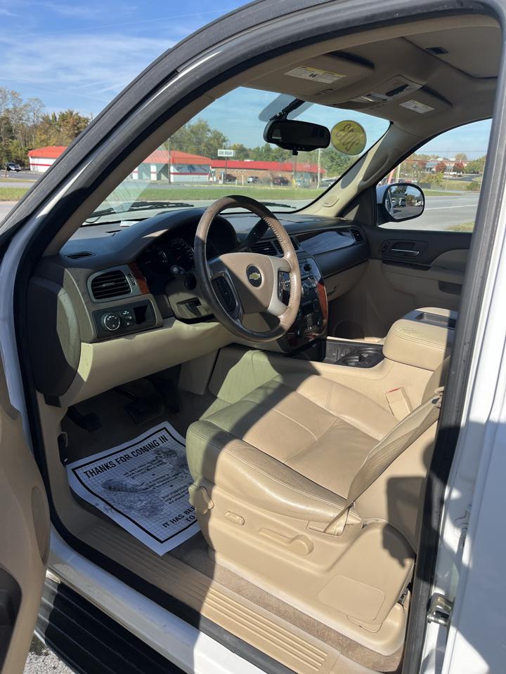 Chevrolet Tahoe 2WD 4dr 1500 LT 2013