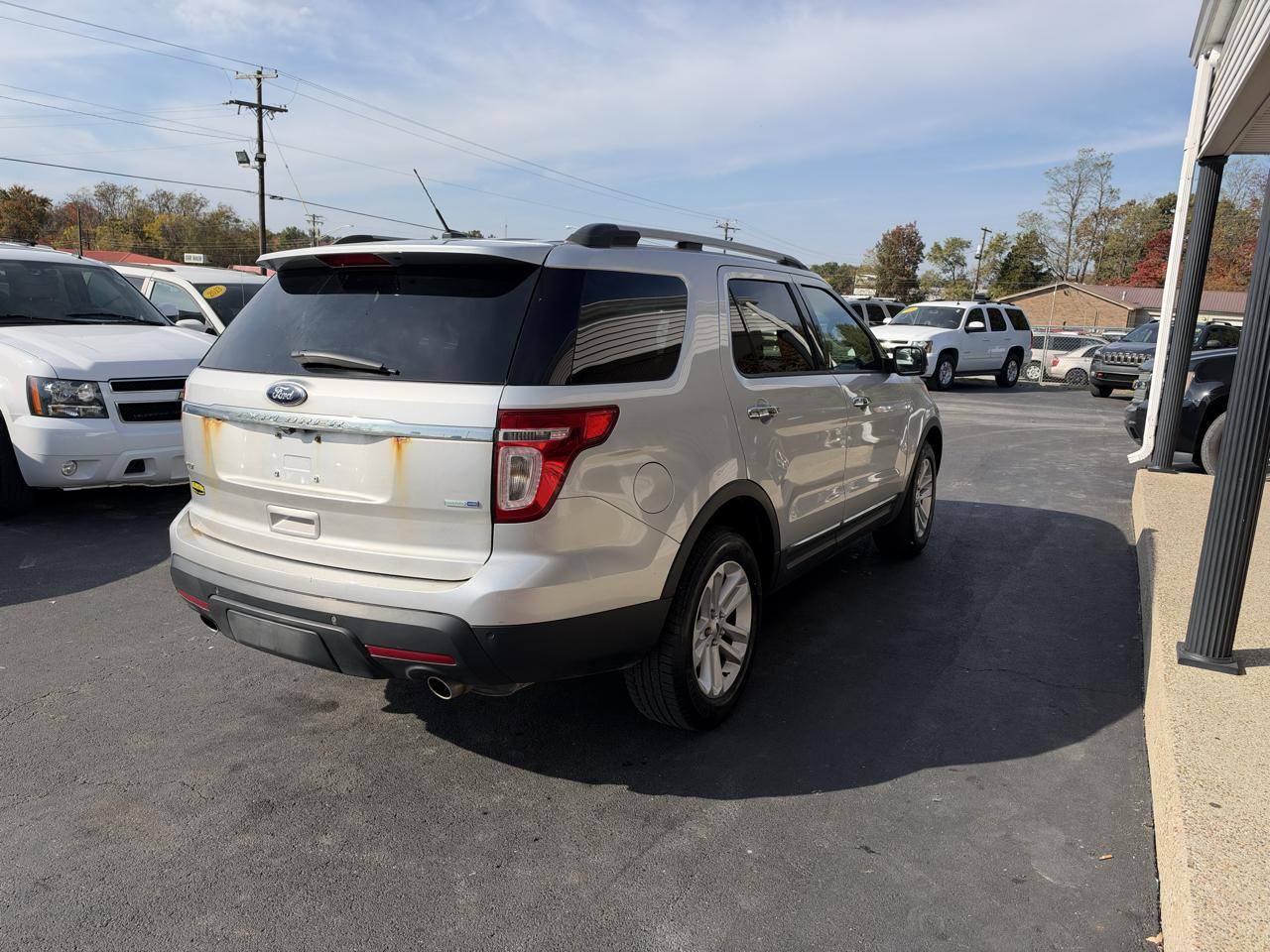 Ford Explorer 4WD 4dr XLT 2013