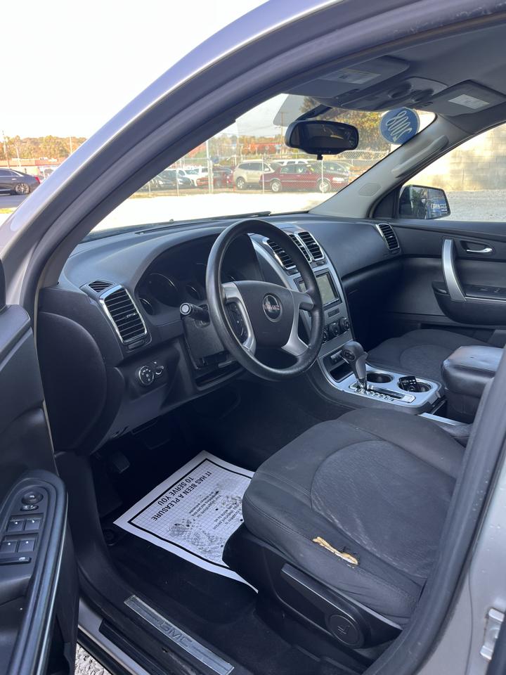 GMC Acadia FWD 4dr SLE1 2008