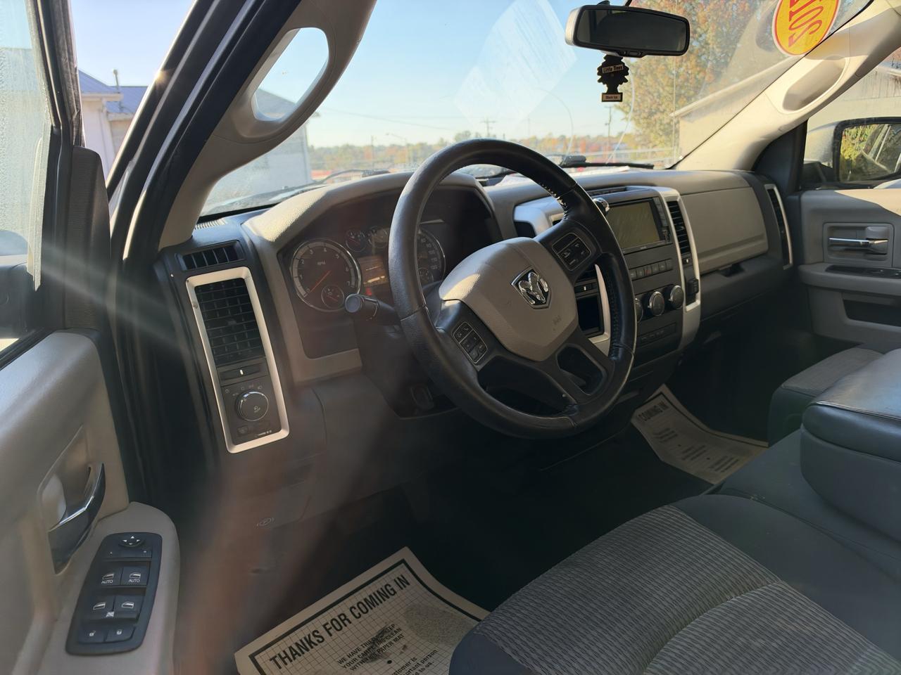 RAM 1500 2WD Crew Cab 140.5" Outdoorsman 2012