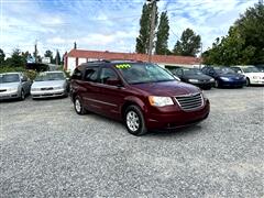 2009 Chrysler Town & Country 