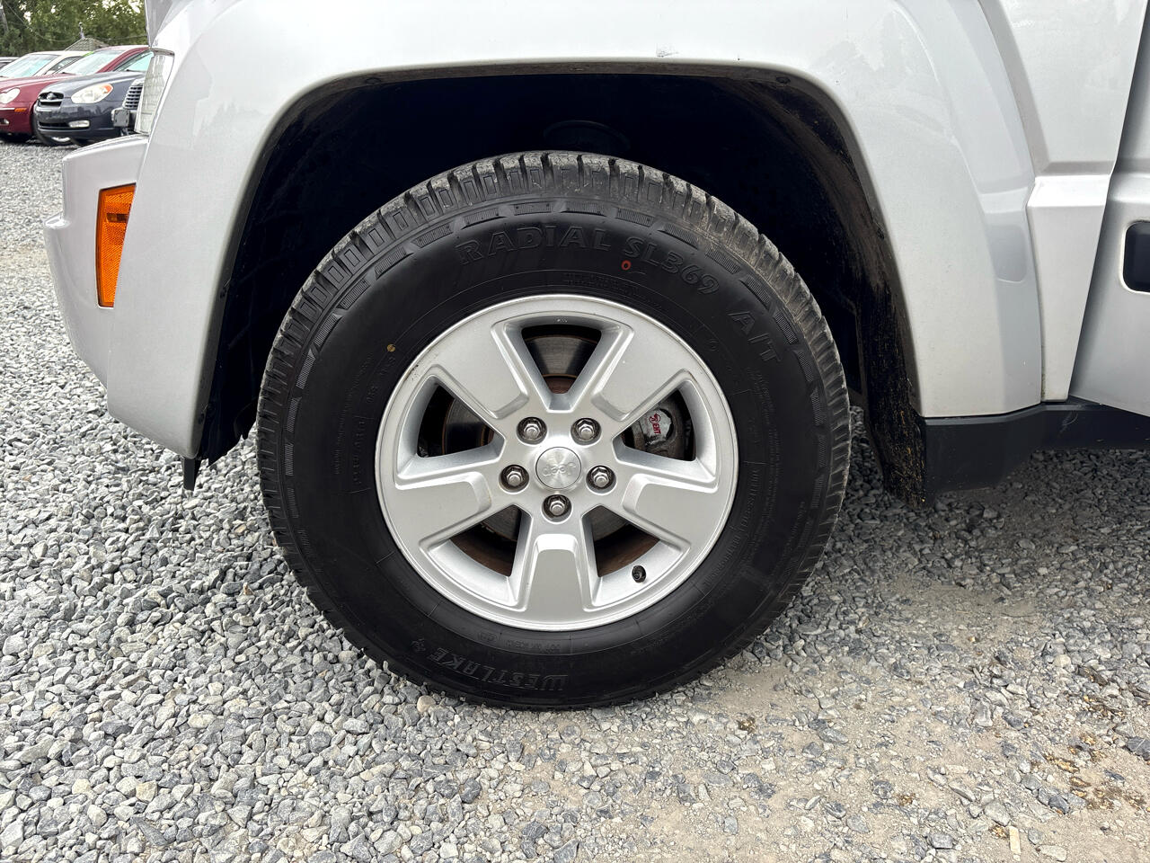 Jeep Liberty Sport 2WD 2012 Jeep Liberty Sport 2WD 2012