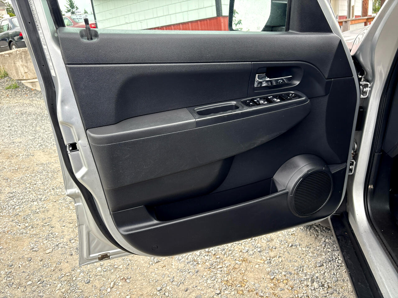 Jeep Liberty Sport 2WD 2012 Jeep Liberty Sport 2WD 2012