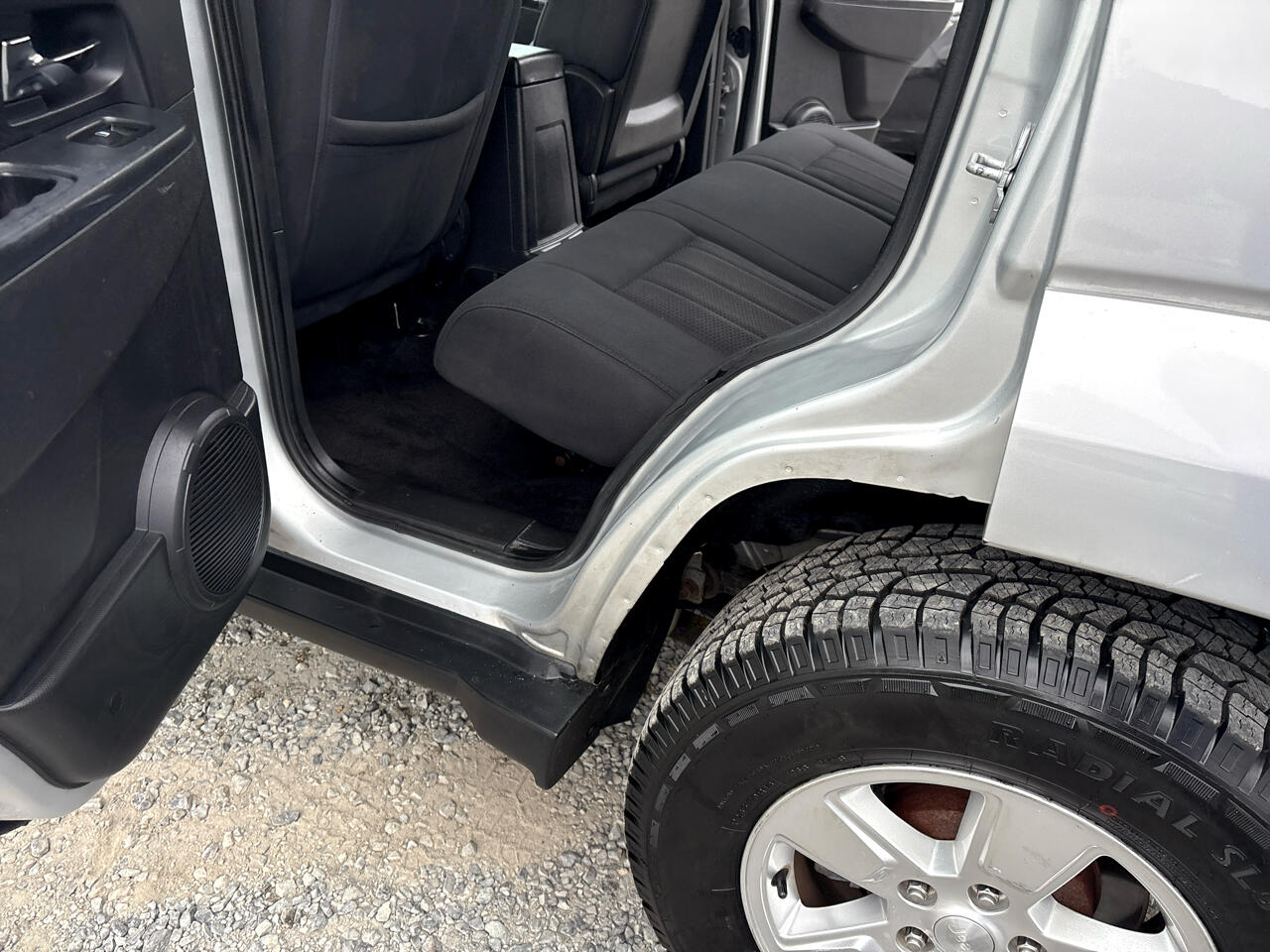 Jeep Liberty Sport 2WD 2012 Jeep Liberty Sport 2WD 2012