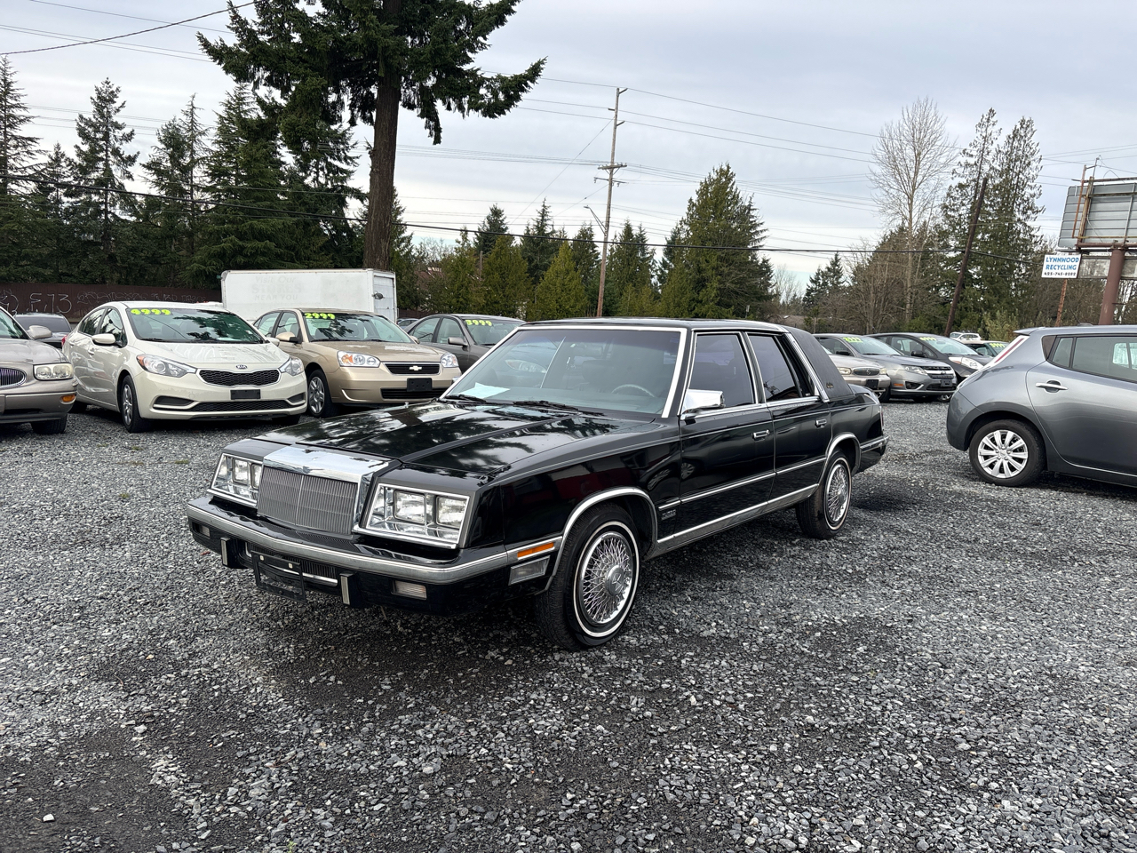 Chrysler New Yorker Base 1987