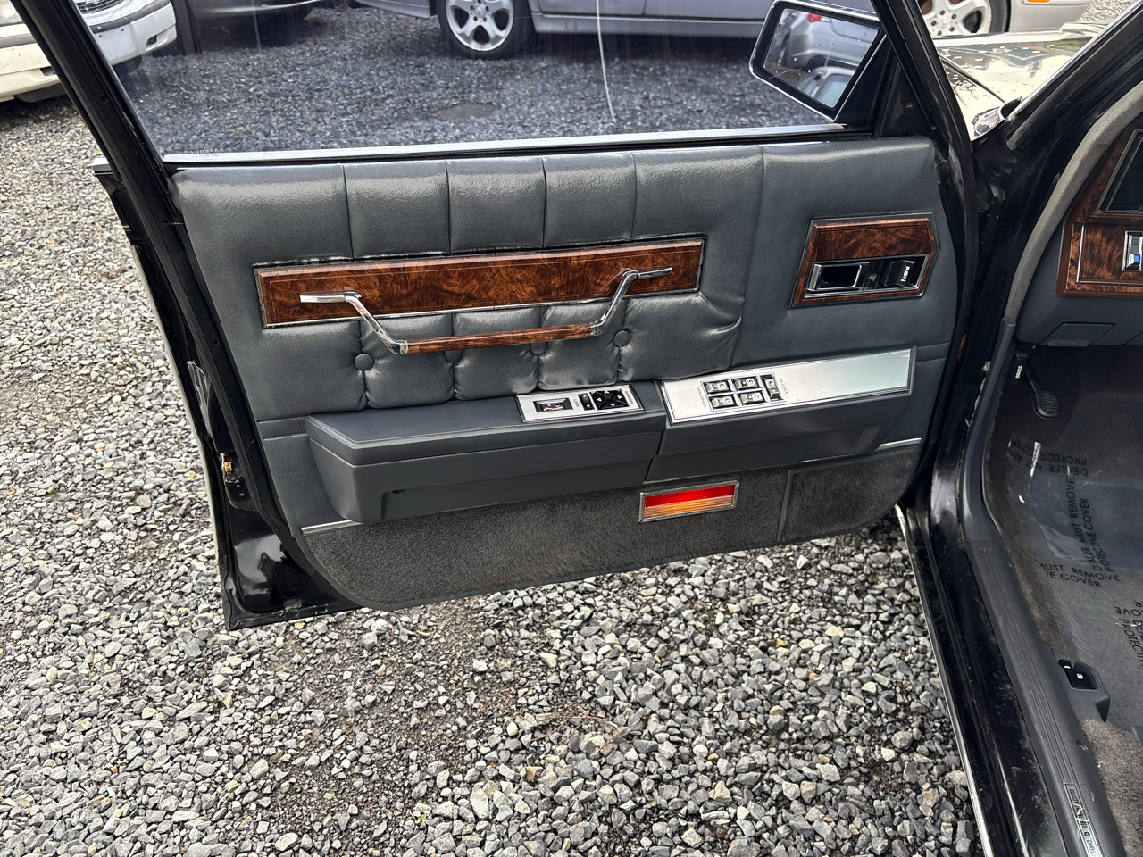 Chrysler New Yorker Base 1987