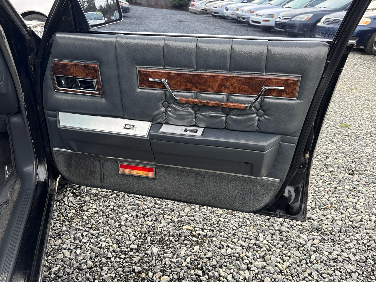 Chrysler New Yorker Base 1987
