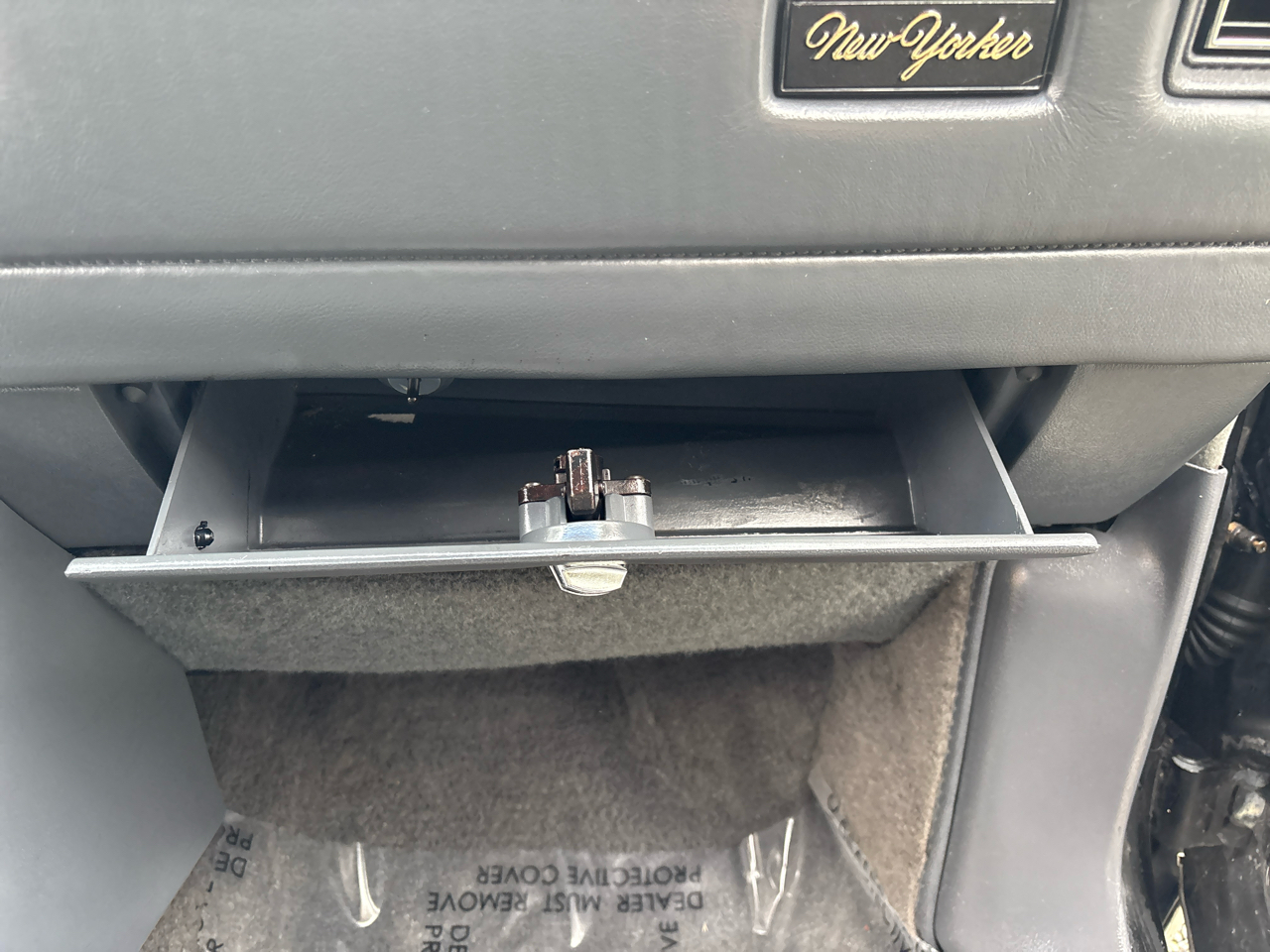 Chrysler New Yorker Base 1987