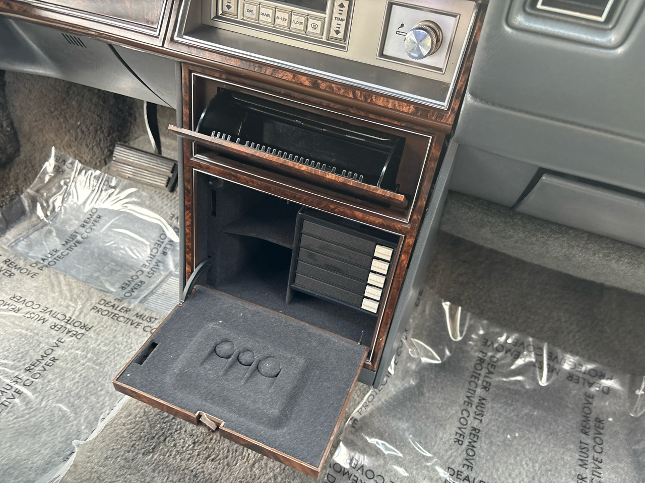 Chrysler New Yorker Base 1987