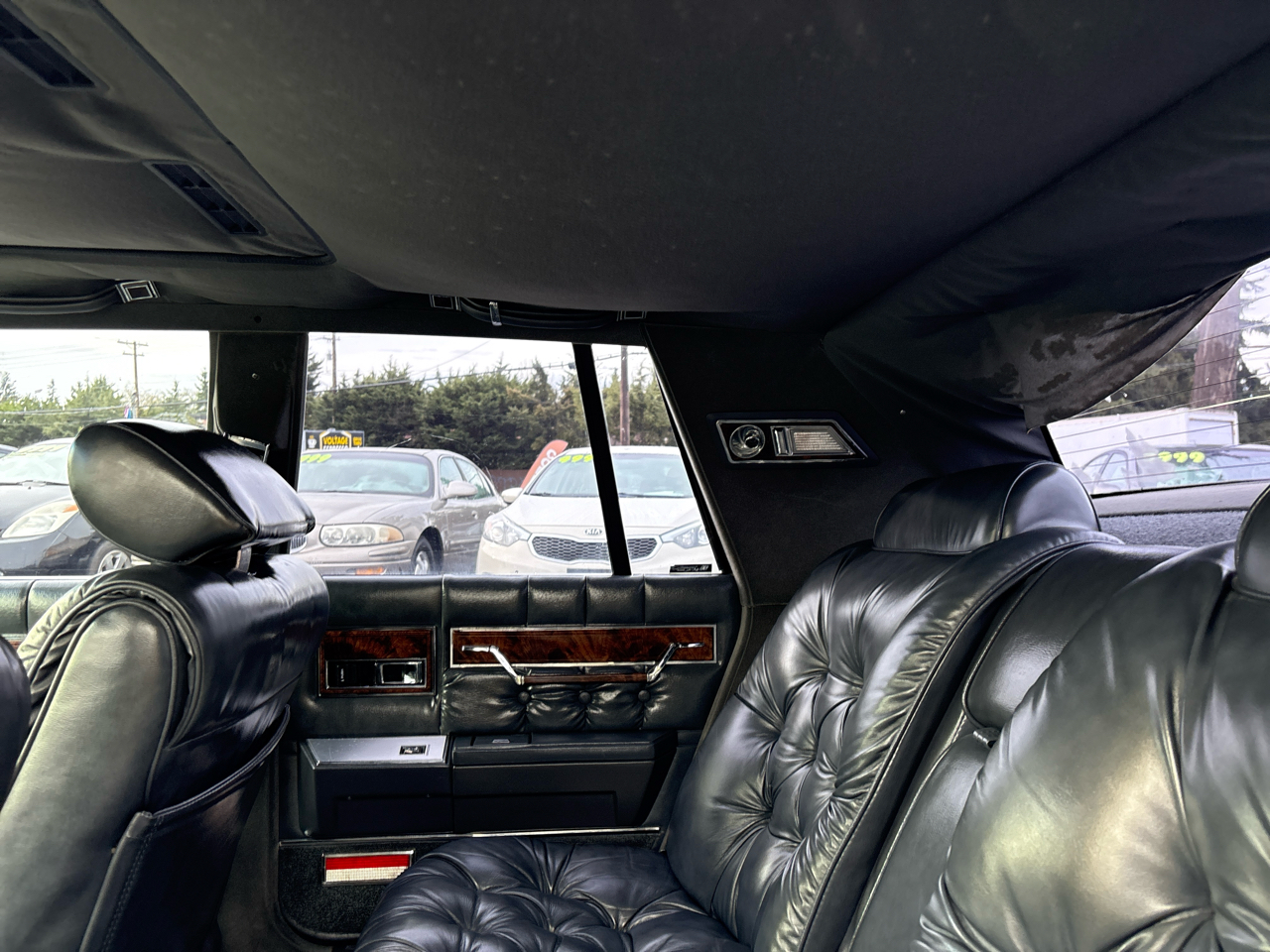 Chrysler New Yorker Base 1987