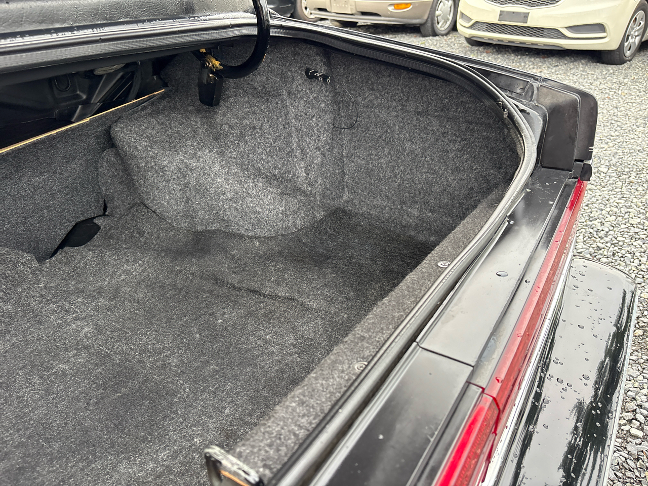 Chrysler New Yorker Base 1987