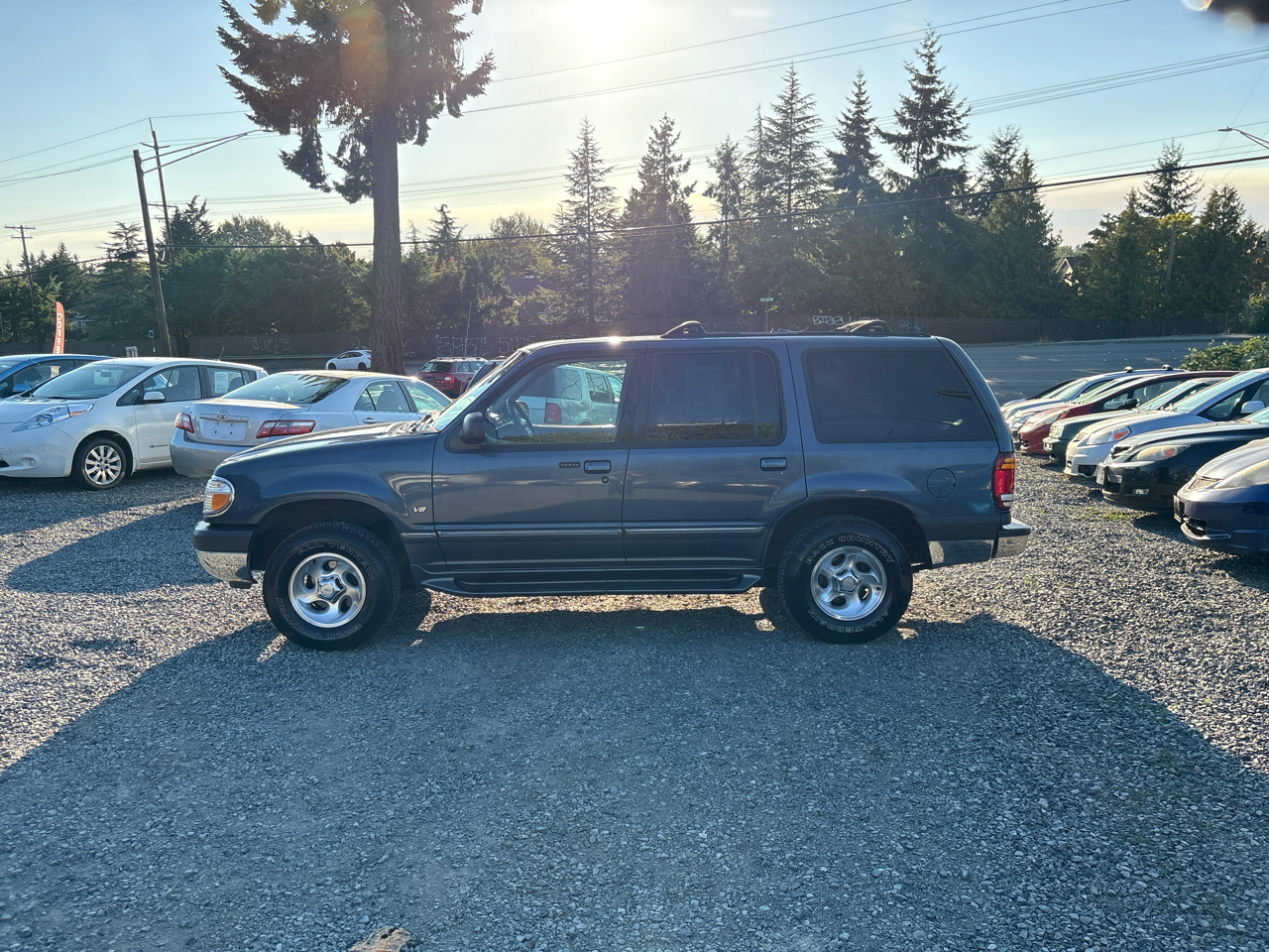 Ford Explorer XLT AWD 2000 Ford Explorer XLT AWD 2000