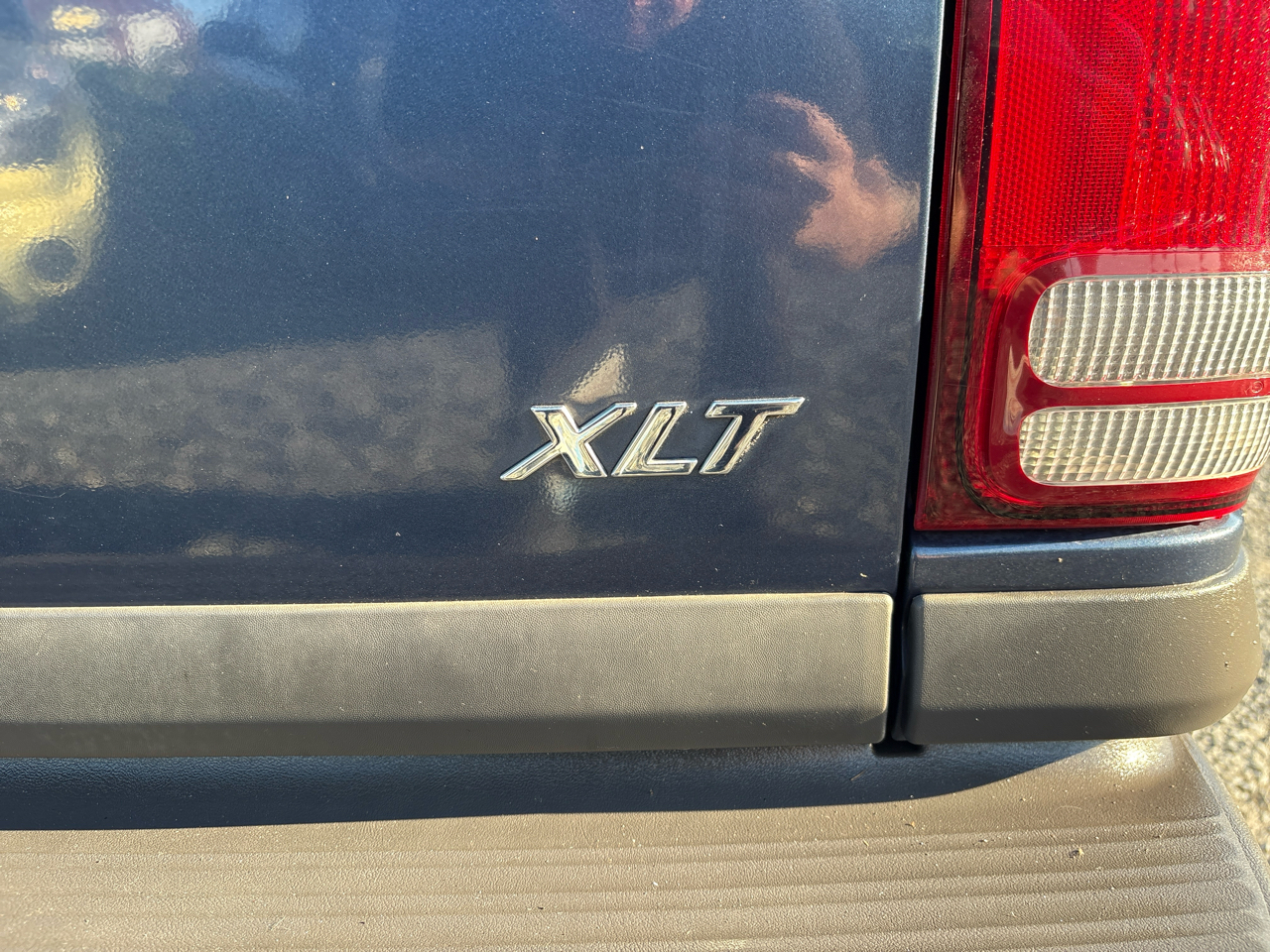 Ford Explorer XLT AWD 2000 Ford Explorer XLT AWD 2000