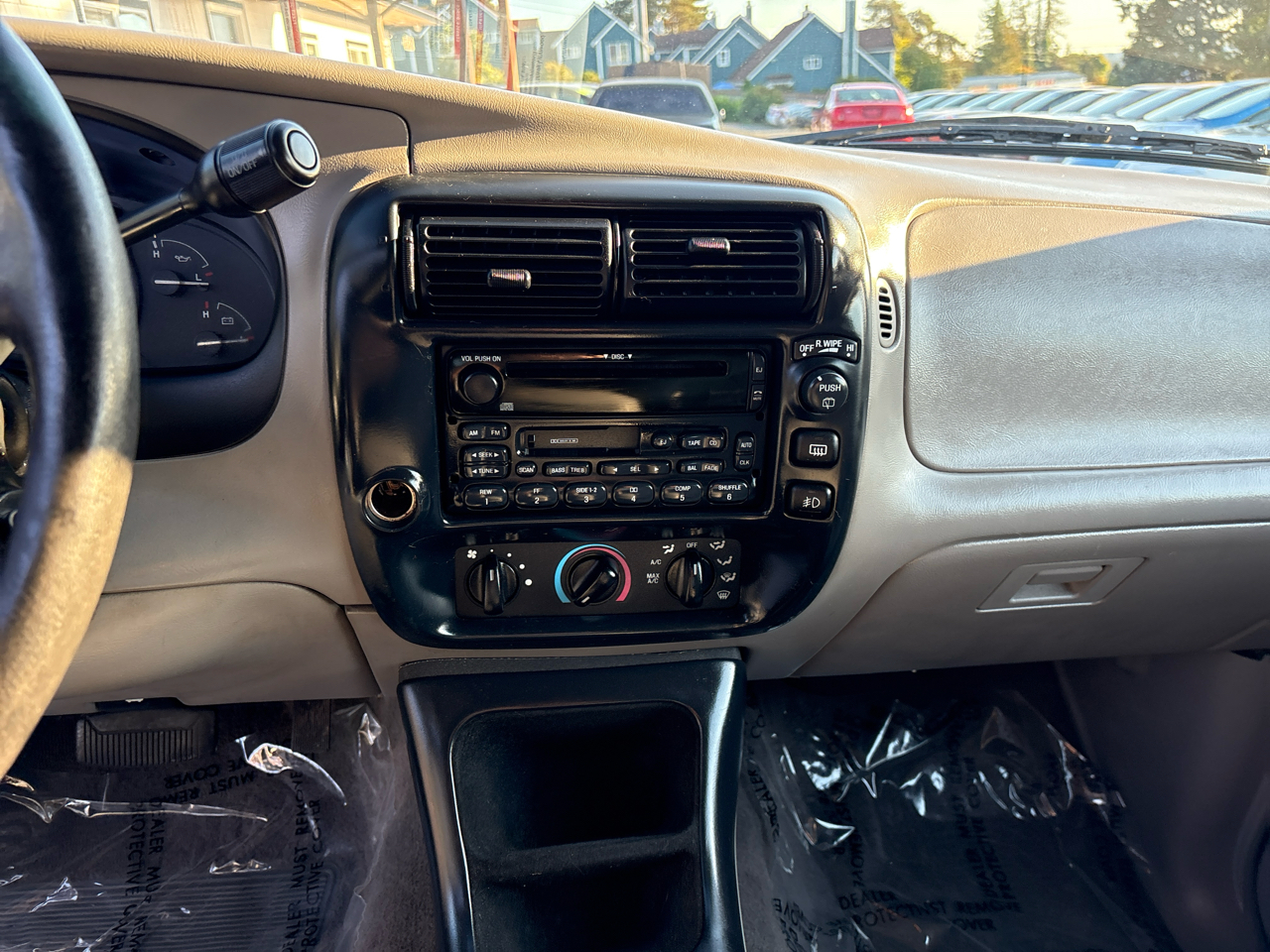 Ford Explorer XLT AWD 2000 Ford Explorer XLT AWD 2000