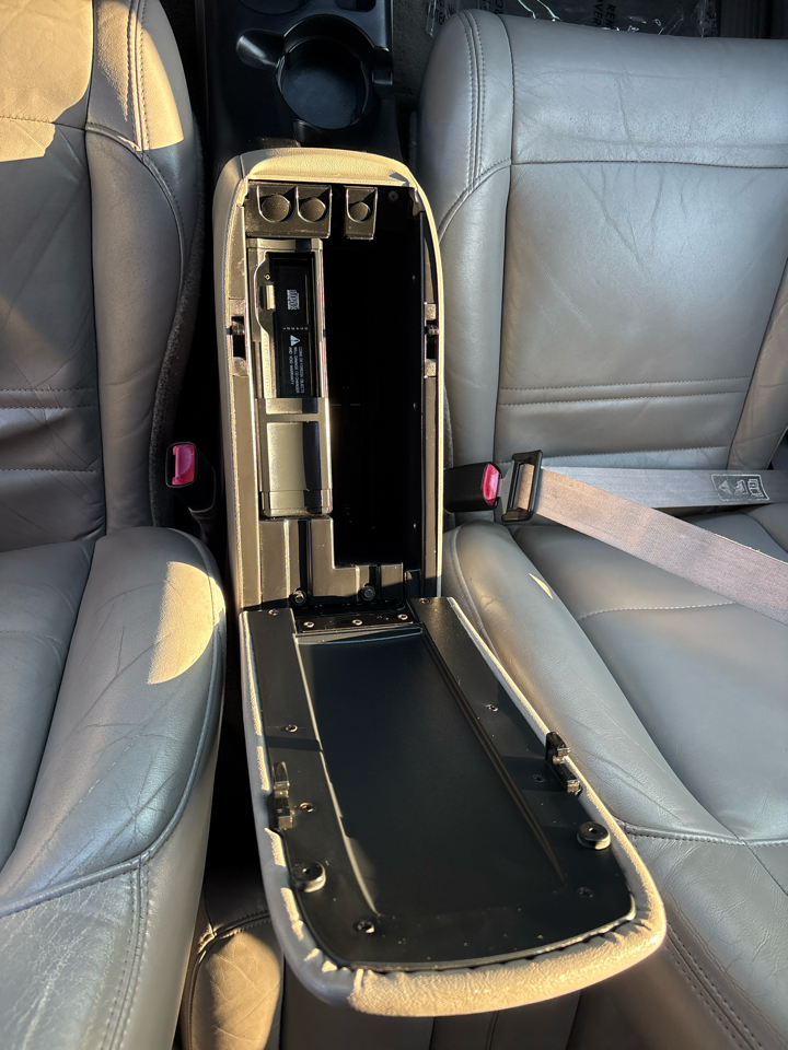 Ford Explorer XLT AWD 2000 Ford Explorer XLT AWD 2000