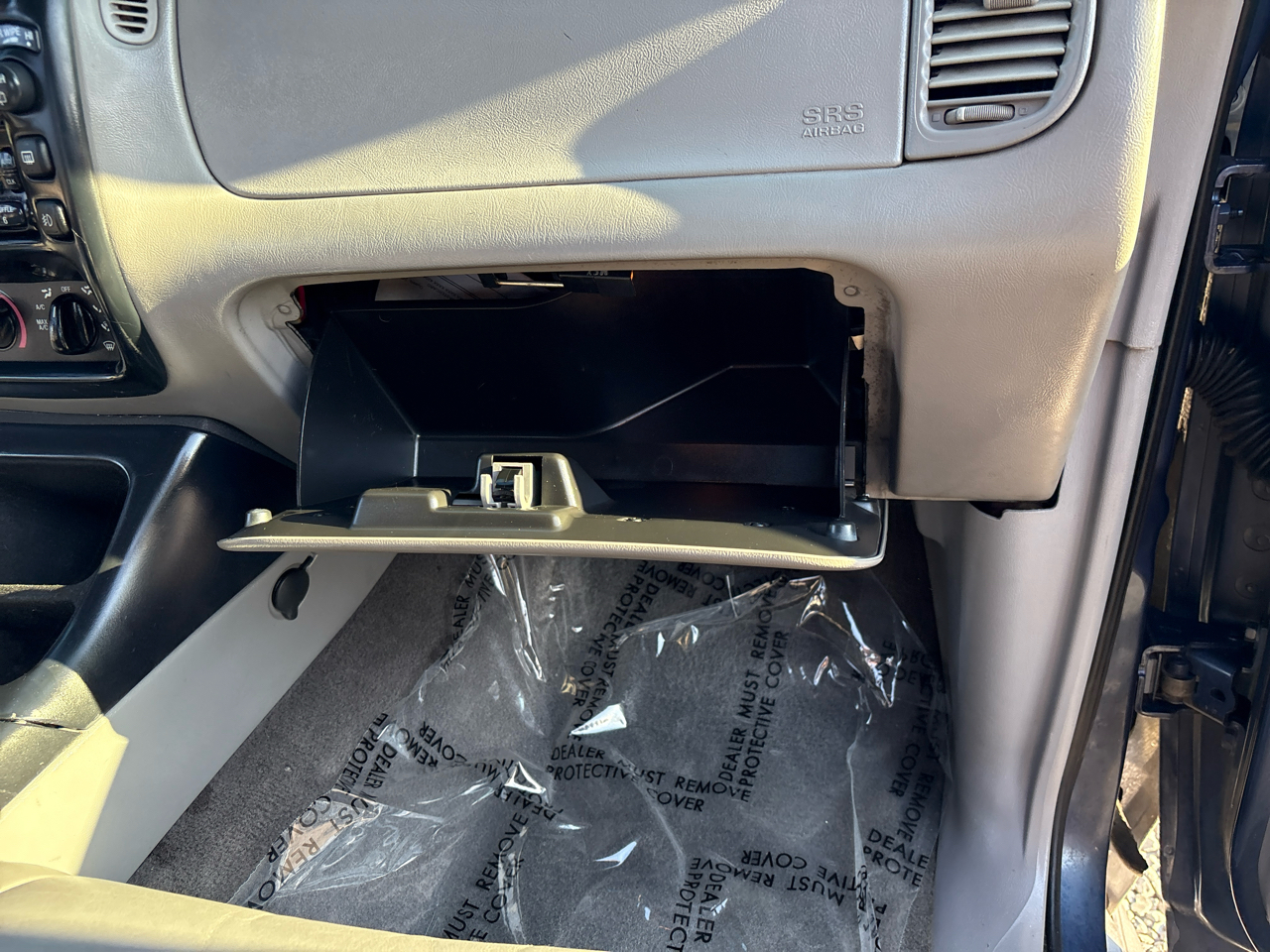 Ford Explorer XLT AWD 2000 Ford Explorer XLT AWD 2000