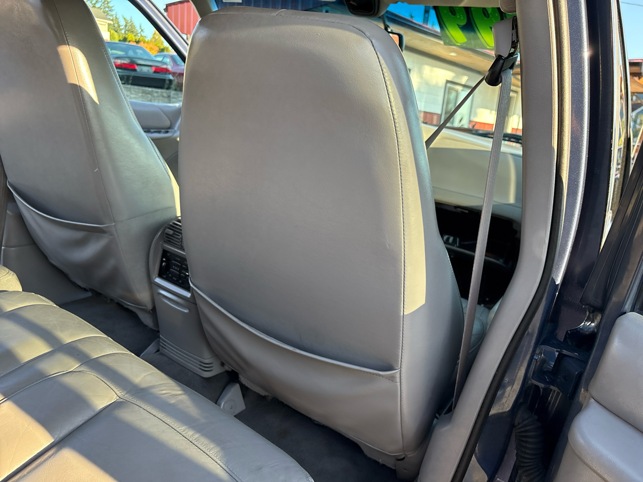 Ford Explorer XLT AWD 2000 Ford Explorer XLT AWD 2000