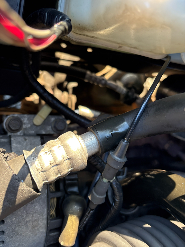 Ford Explorer XLT AWD 2000 Ford Explorer XLT AWD 2000