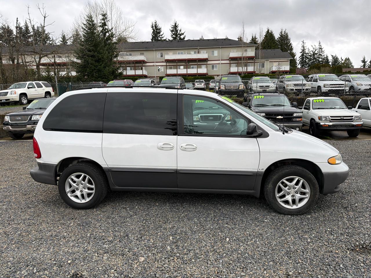 Dodge Caravan LE 1998