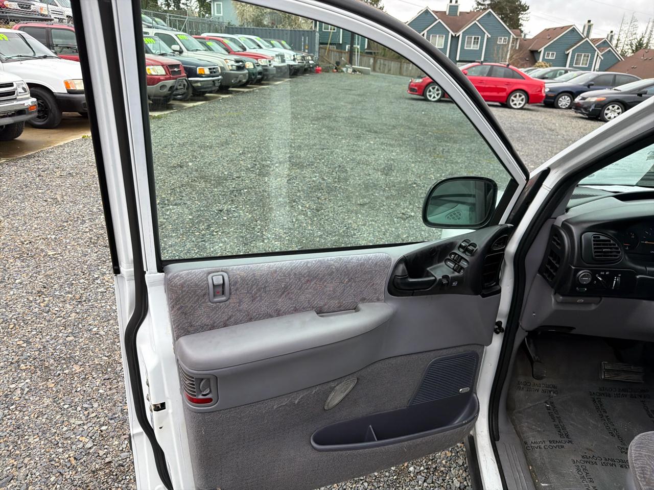 Dodge Caravan LE 1998