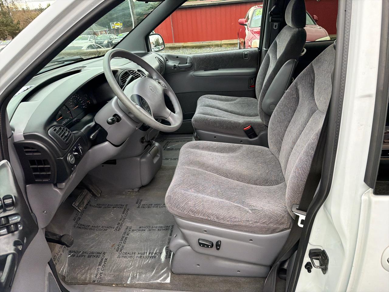 Dodge Caravan LE 1998