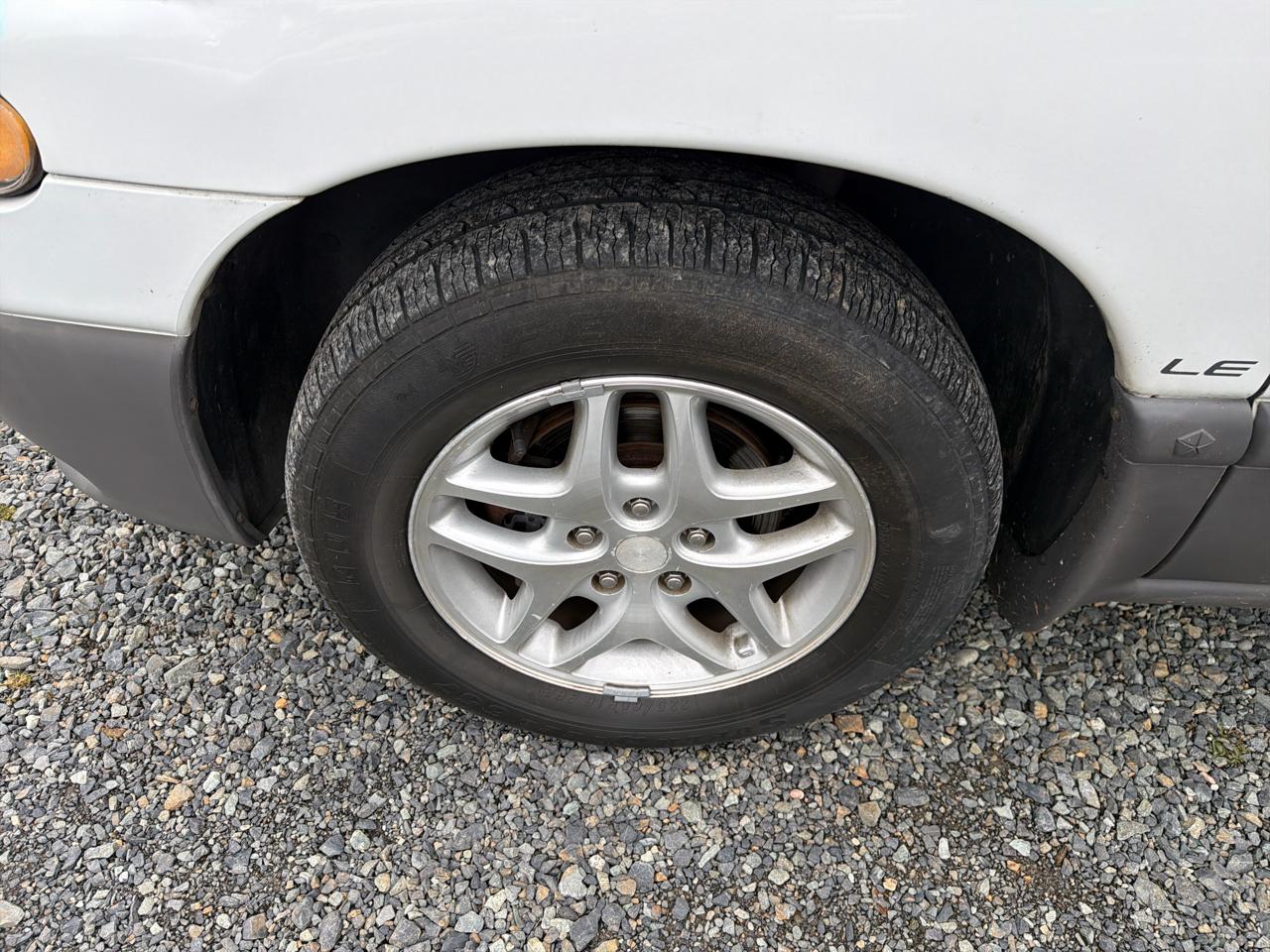 Dodge Caravan LE 1998