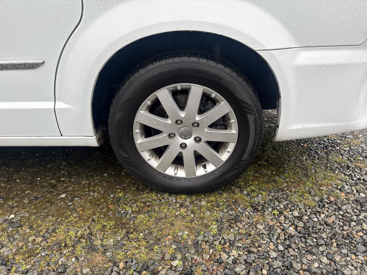 Chrysler Town & Country Touring 2014