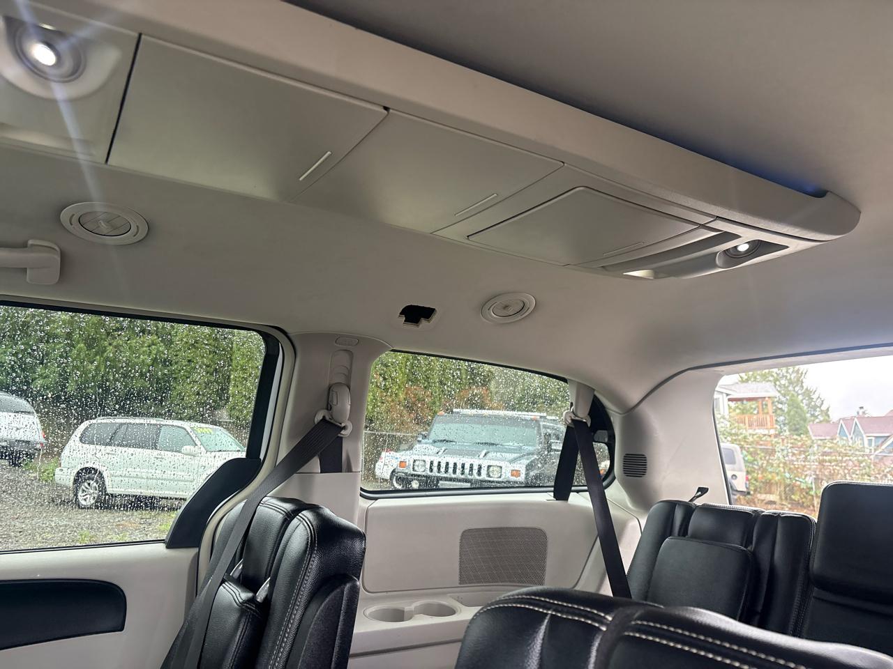 Chrysler Town & Country Touring 2014