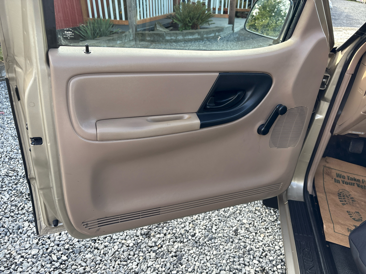 2002 Ford Ranger XL photo 7