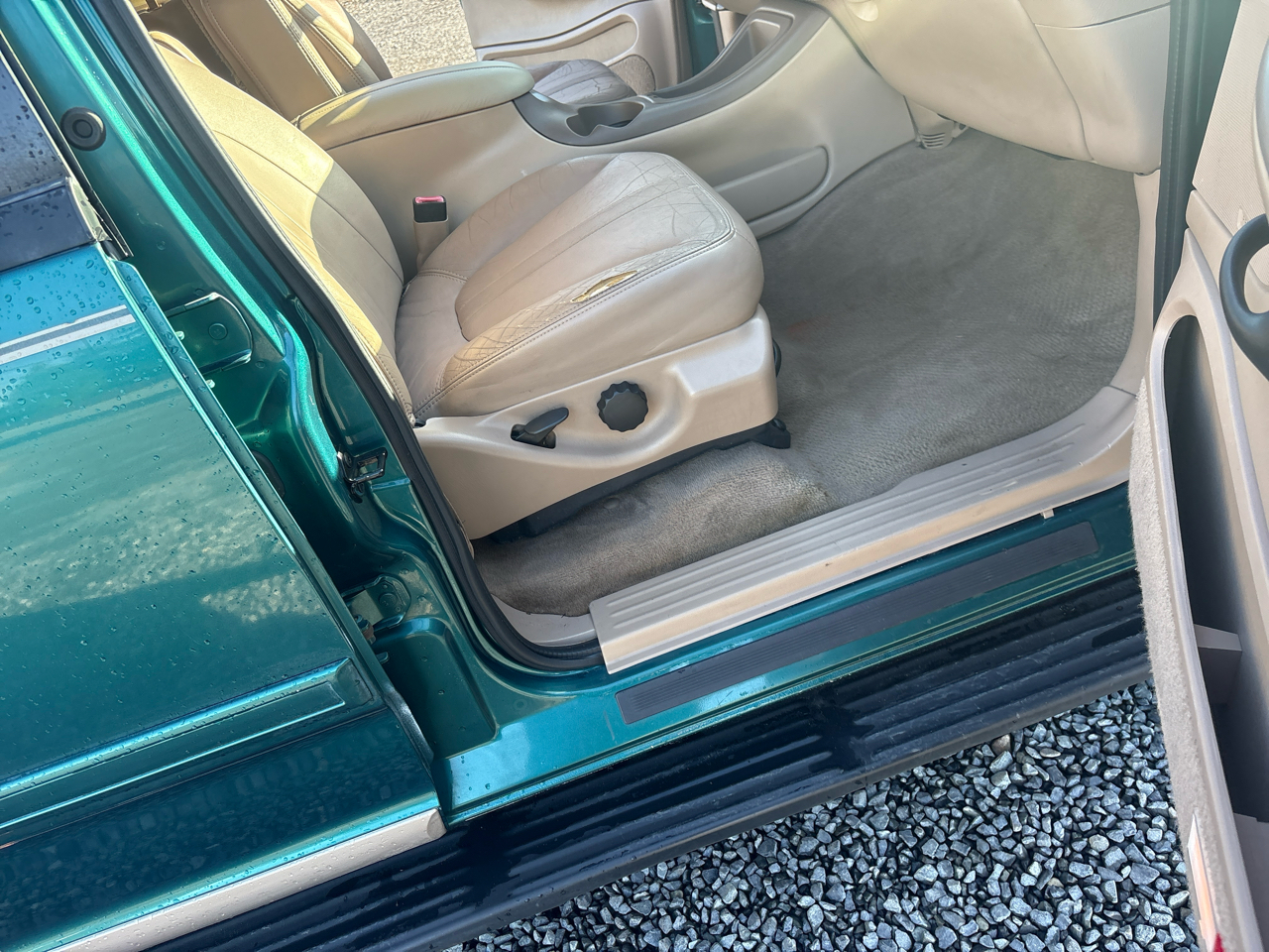 Ford Expedition XLT 4WD 1997 Ford Expedition XLT 4WD 1997