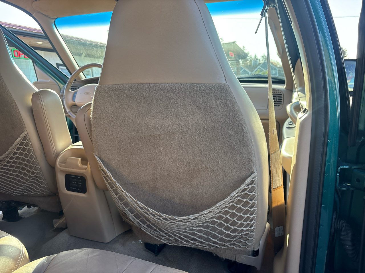 Ford Expedition XLT 4WD 1997 Ford Expedition XLT 4WD 1997