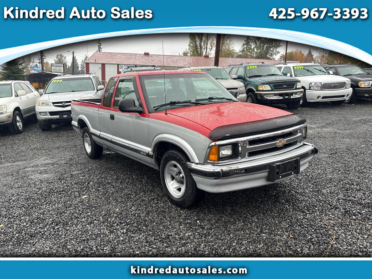 1995 Chevrolet S10 Pickup LS Ext. Cab Short Bed 2WD