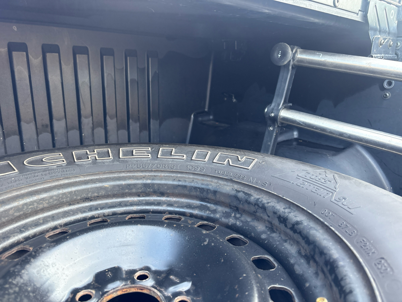 Ford Explorer Sport Trac 4WD 2001