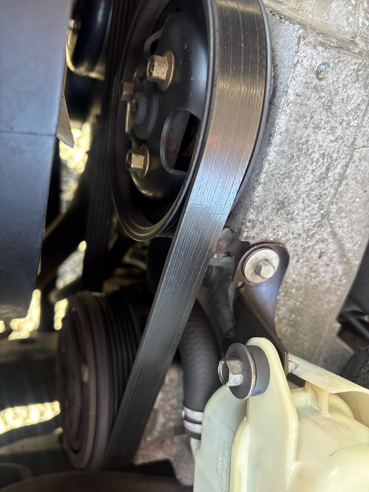 Ford Explorer Sport Trac 4WD 2001