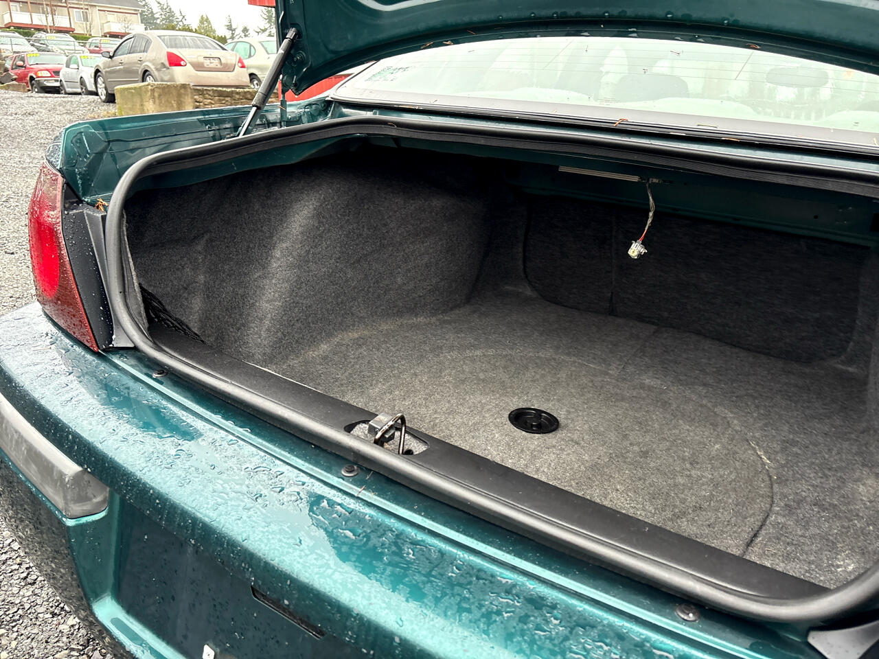 Chevrolet Impala Base 2000