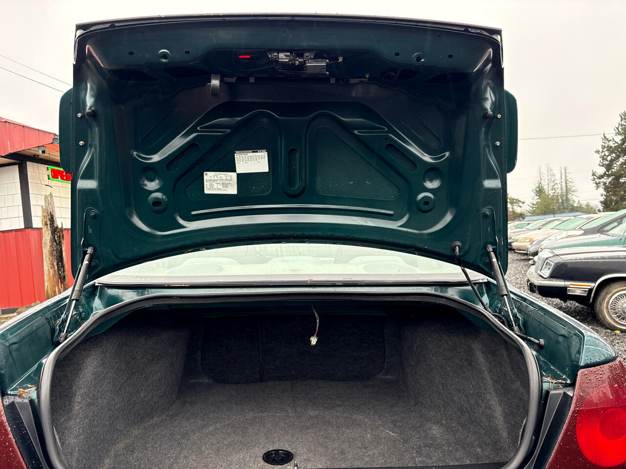 Chevrolet Impala Base 2000