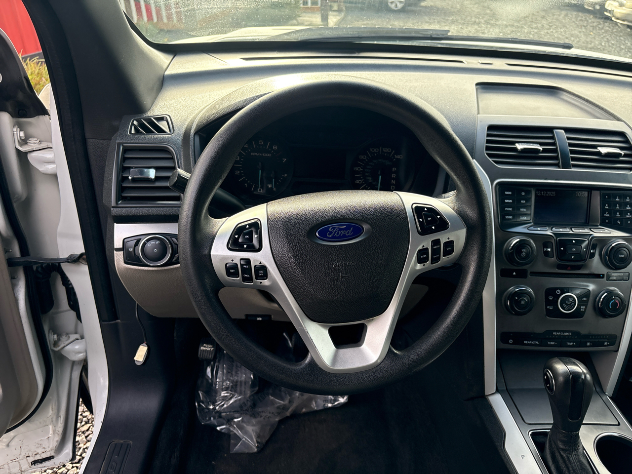 Ford Explorer Base 4WD 2012