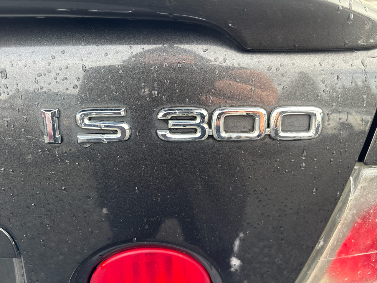 Lexus IS 300 5-Speed Sedan 2005