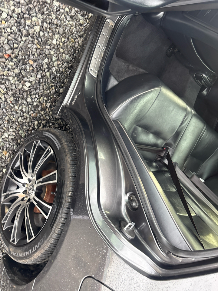 Lexus IS 300 5-Speed Sedan 2005