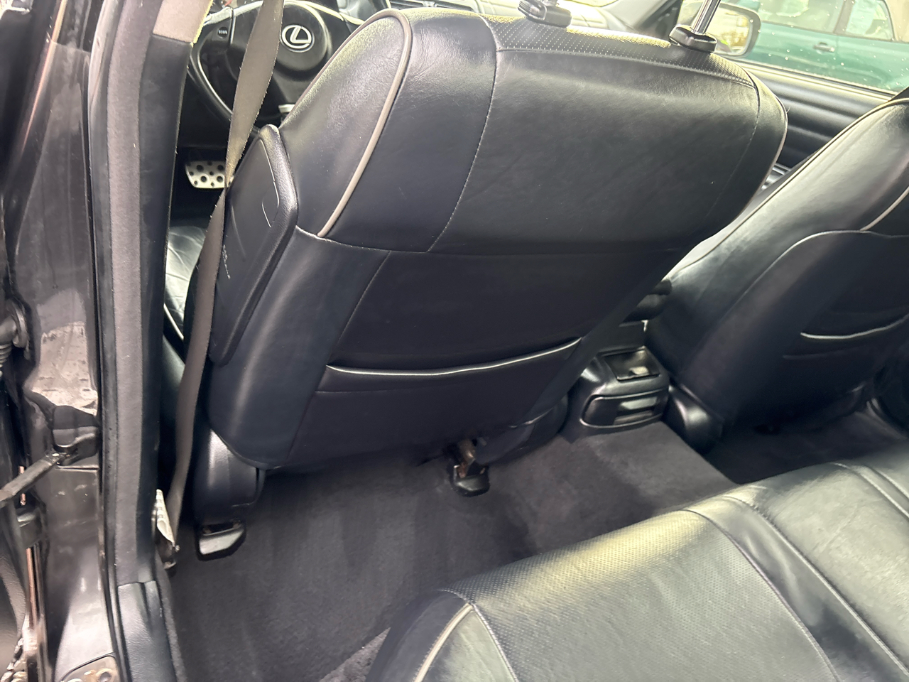 Lexus IS 300 5-Speed Sedan 2005