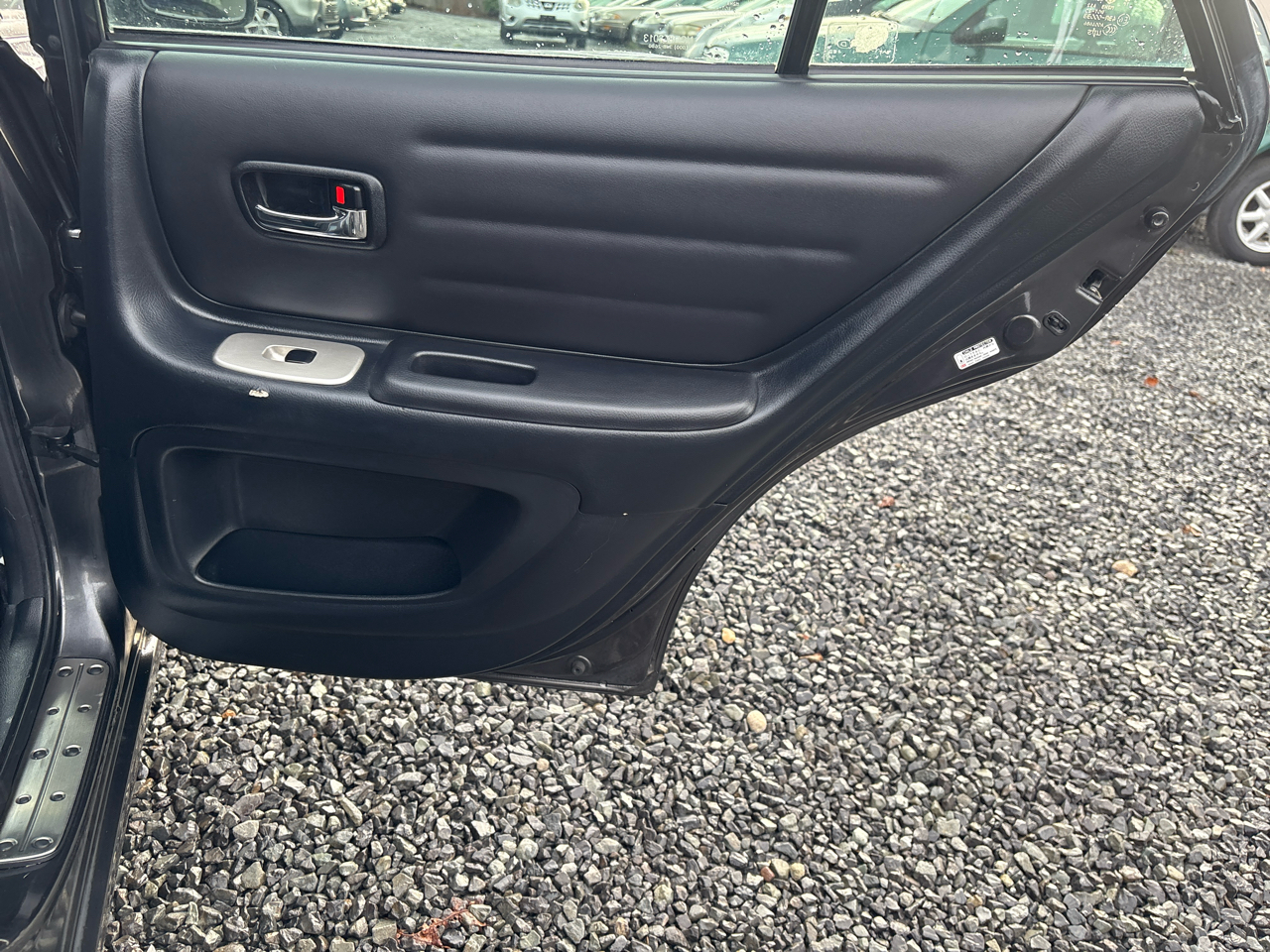 Lexus IS 300 5-Speed Sedan 2005