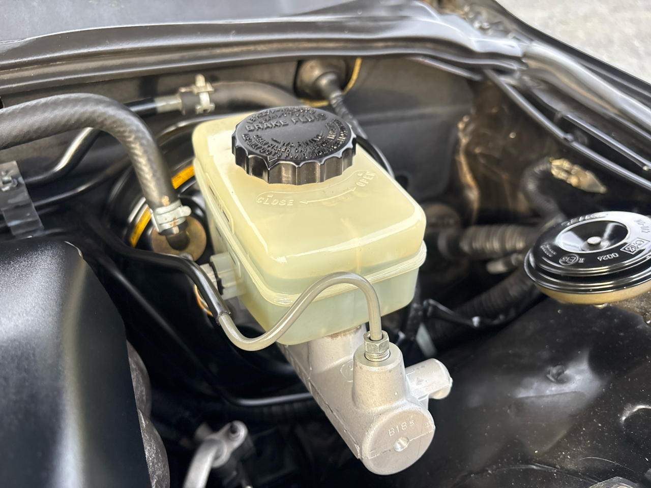 Lexus IS 300 5-Speed Sedan 2005