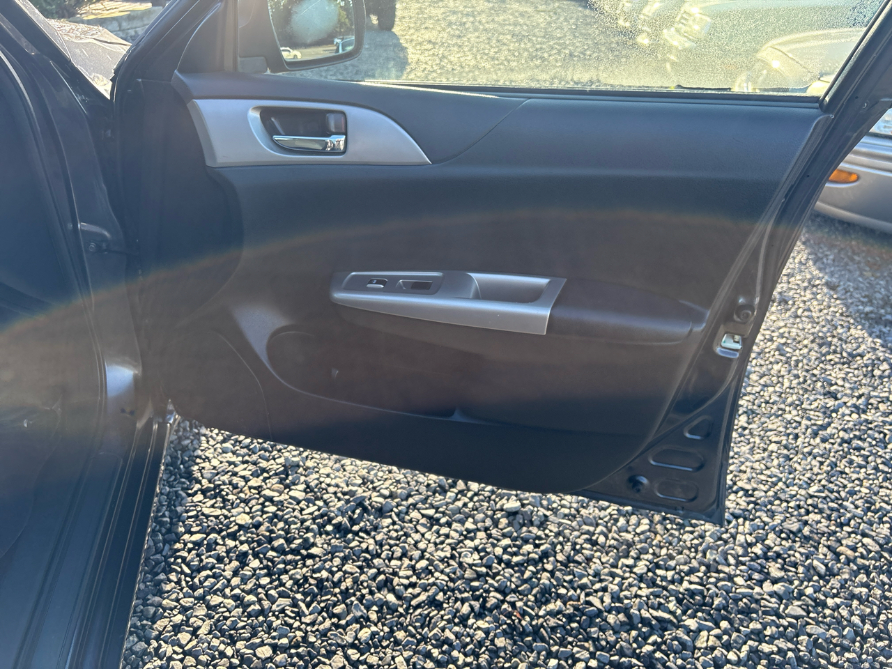 Subaru Impreza 2.5i 5-door 2009